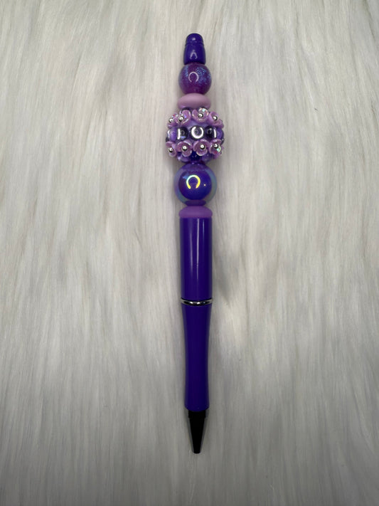 Beaded pen with a fancy bead