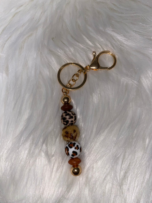 Beaded keychain(cheetah)